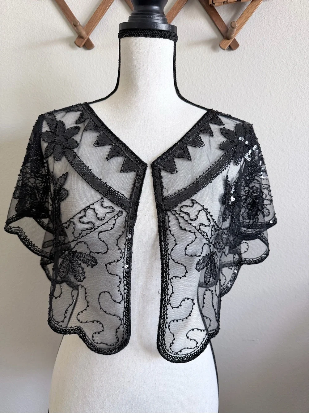 Black Beaded Women's 1920's Sequin Flapper Shawl - OS